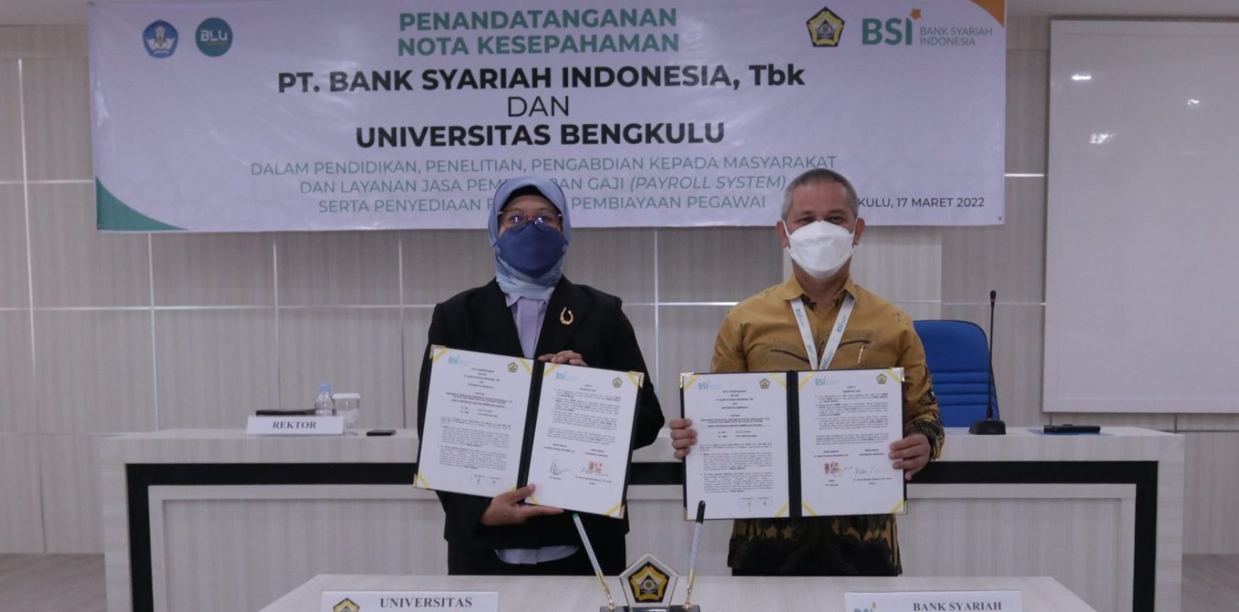 Penandatanganan MoU antara Universitas Bengkulu dengan PT. Bank Syariah Indonesia, Tbk